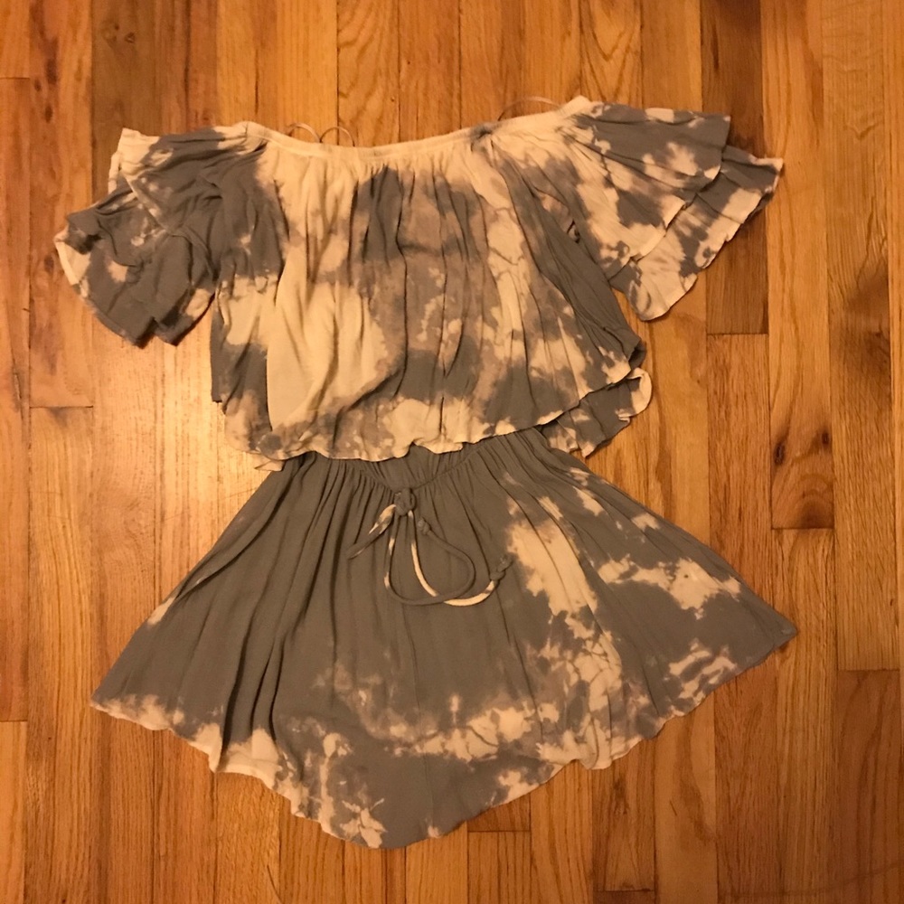 Off-shoulder Romper